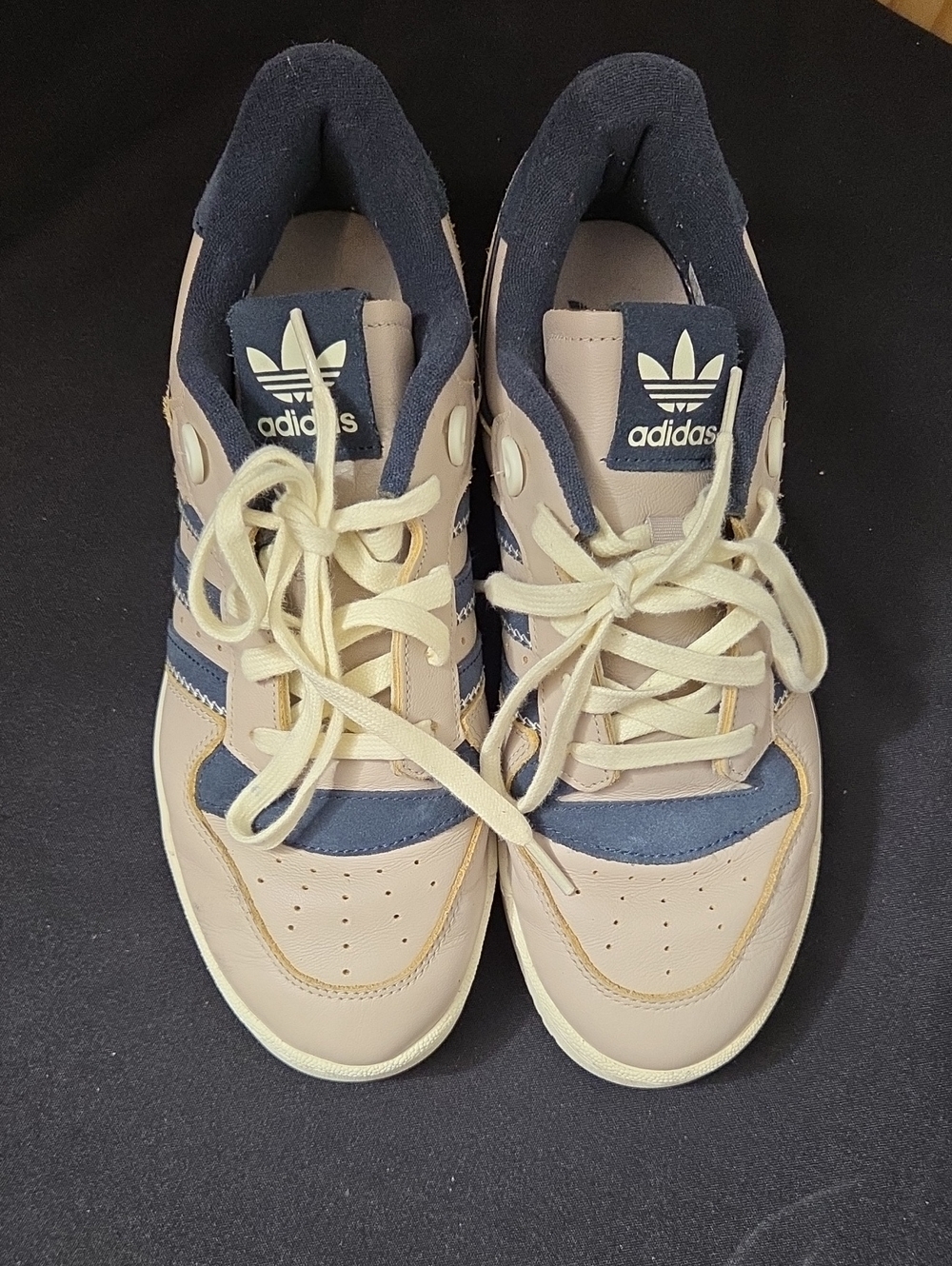 adidas Beige and Navy Low-Top Sneakers